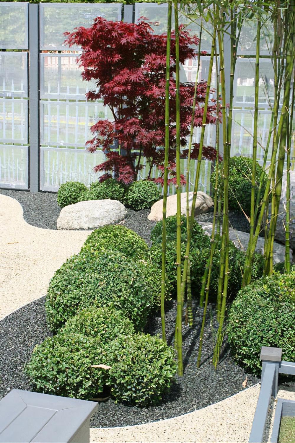 Virtual Reality Garden? Hampton Court Flower Show 2011